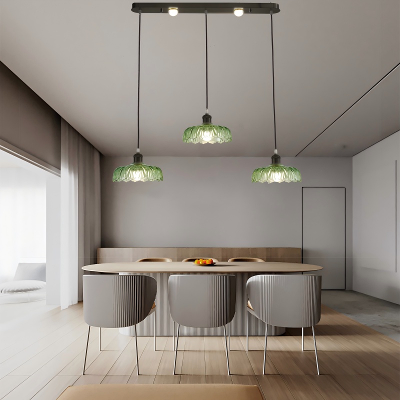 飛朵 法式中古三頭餐廳吊燈輕奢高級感2025新款餐桌專用飯廳